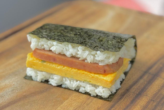 ポークたまごおにぎりChouChou