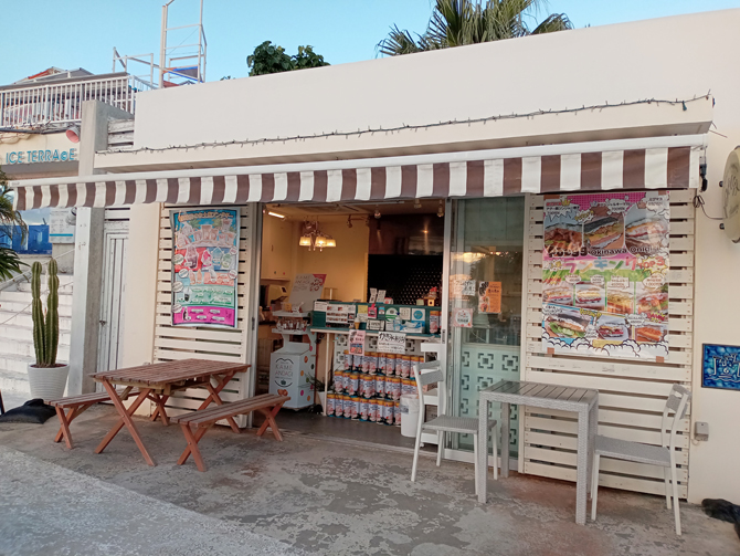 P o egg OKINAWA 瀬長島ウミカジテラス店