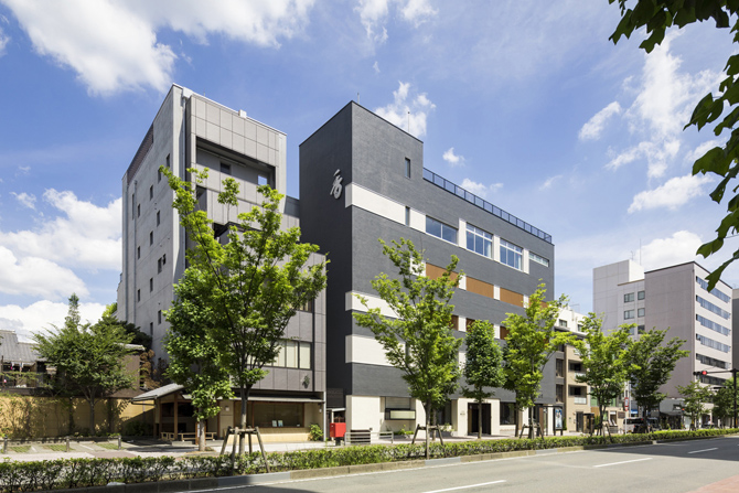 松栄堂 薫習館