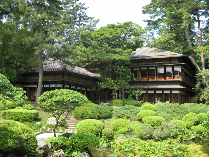 本間美術館