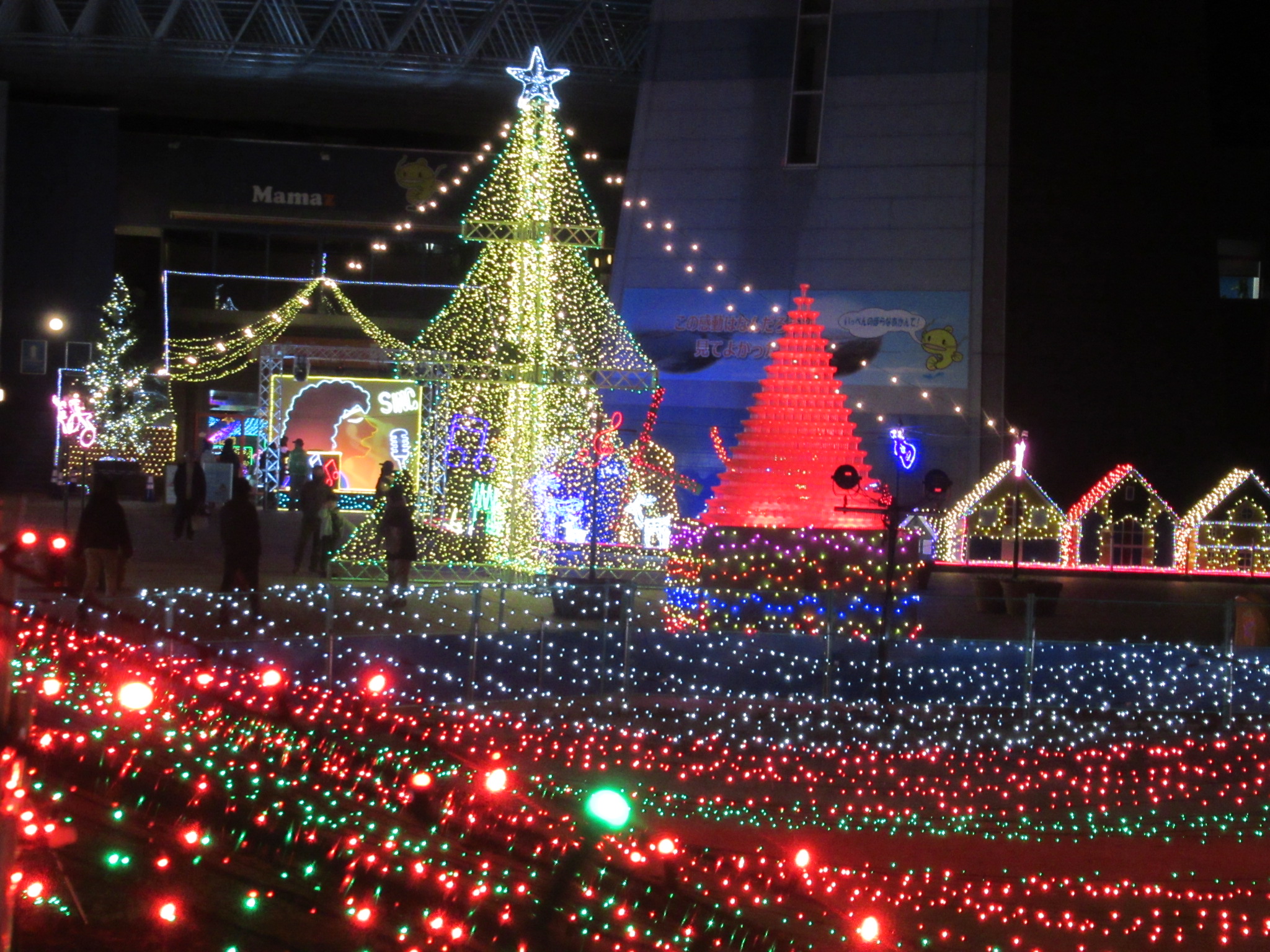 202411_kokueikisokouen_01_sashikae