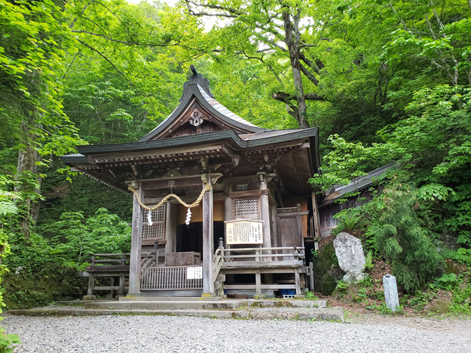 戸隠神社