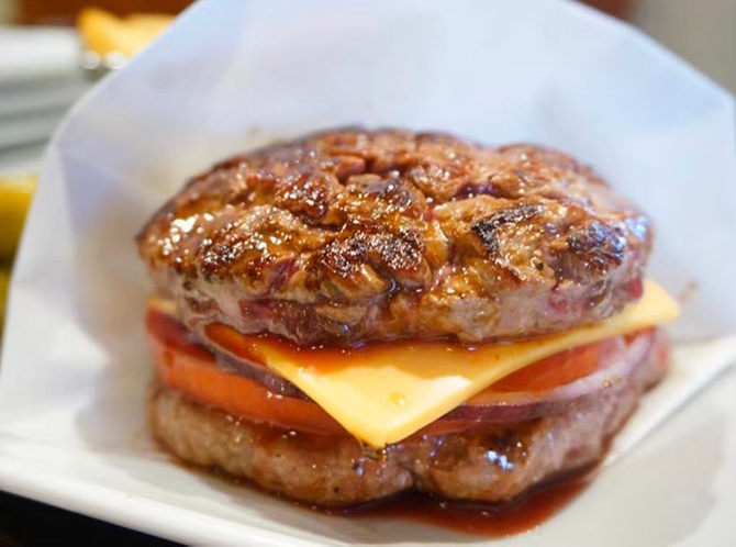 Shake Tree Burger & Bar