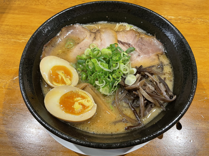 ラーメントリトン本店