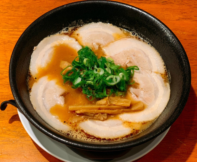 ラーメントリトン本店