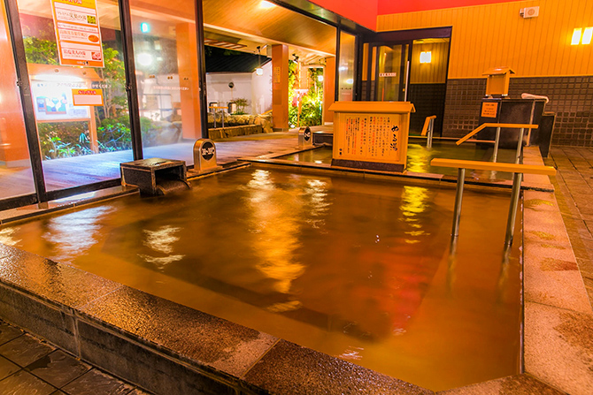 東香里湯元 水春