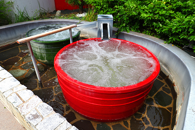 東香里湯元 水春
