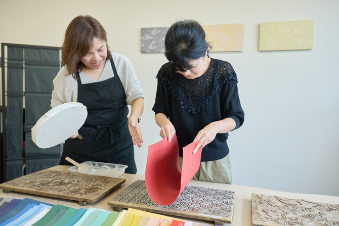 京からかみの体験工房とショップ 唐丸