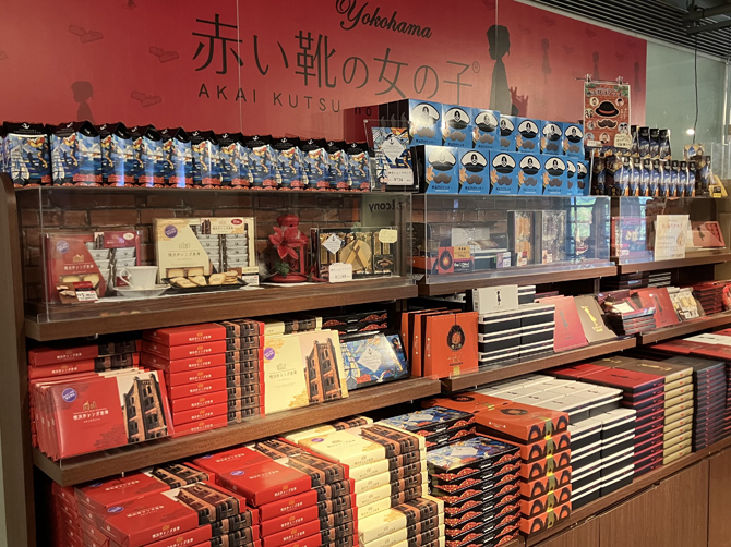 赤い靴の女の子