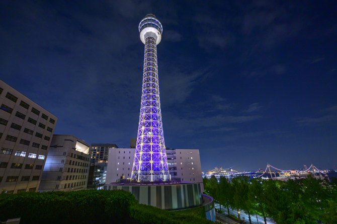 横浜マリンタワー
