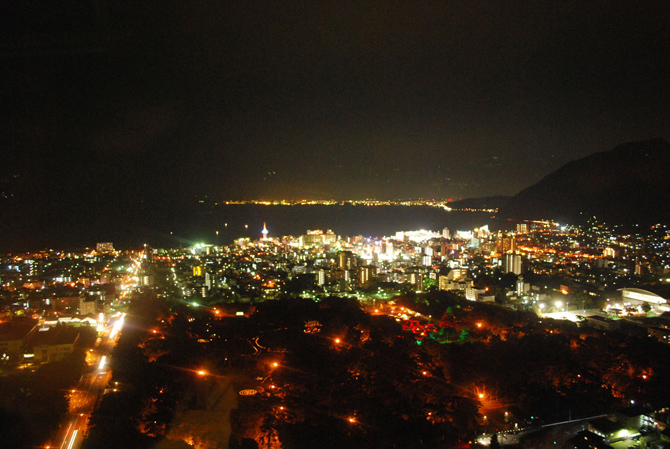 グローバルタワー