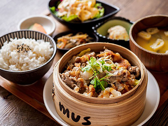 蒸し料理専門店 mus 梅田