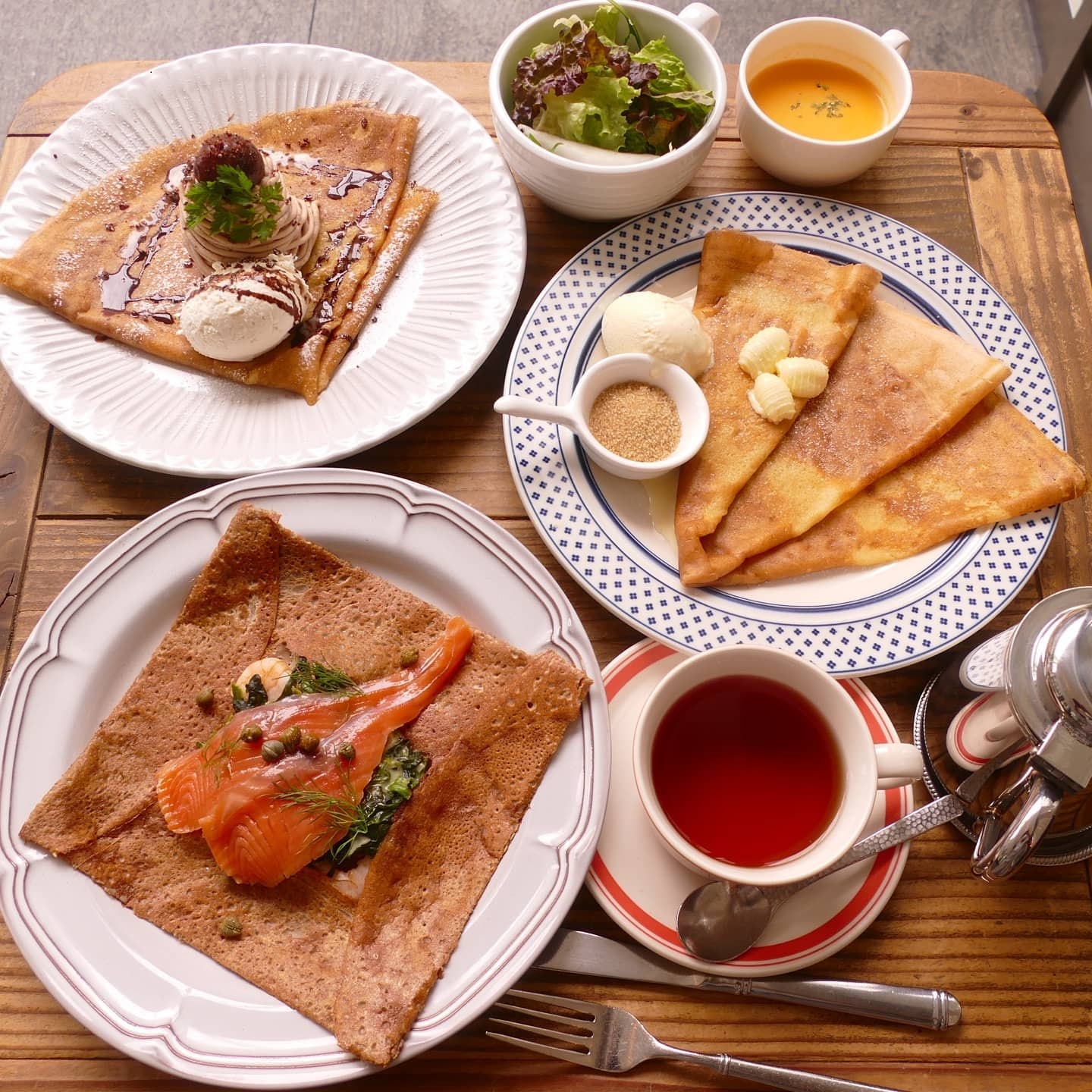 クレープリー・スタンド シャンデレール