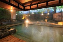 冬の北東北を満喫する厳選10宿★良質な温泉や美食、冬にしか出会えない雪見風呂も