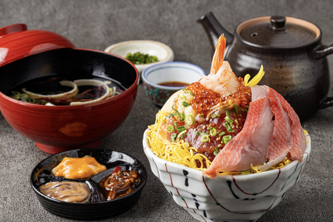 とくぞう 熱海さかな横丁 熱海銀座通り店