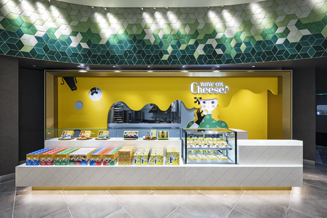 Now on Cheese♪ エキュート大宮店