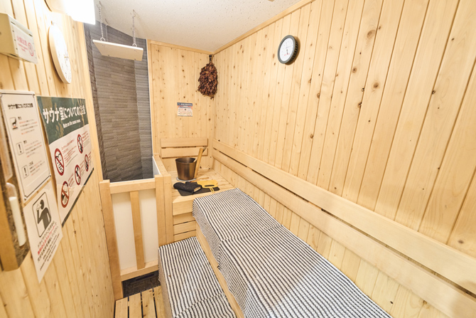 豪華カプセルホテル 安心お宿プレミア新宿駅前店