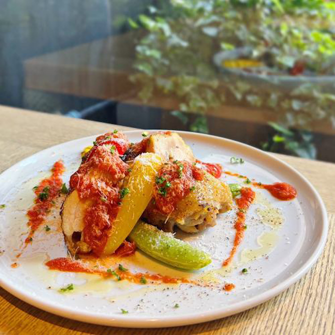 common cafe 新宿東口店