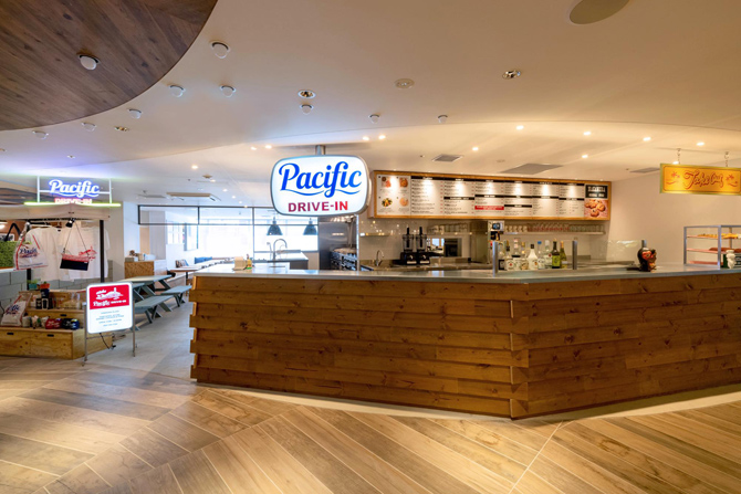 Pacific DRIVE-IN LUMINE EST SHINJUKU