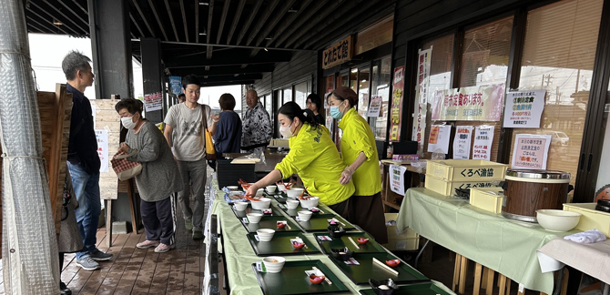 魚の駅「生地」の朝市