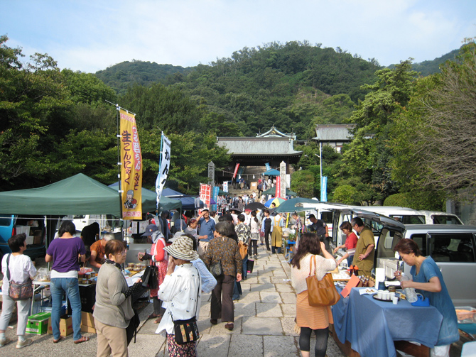 とも・潮待ち軽トラ市