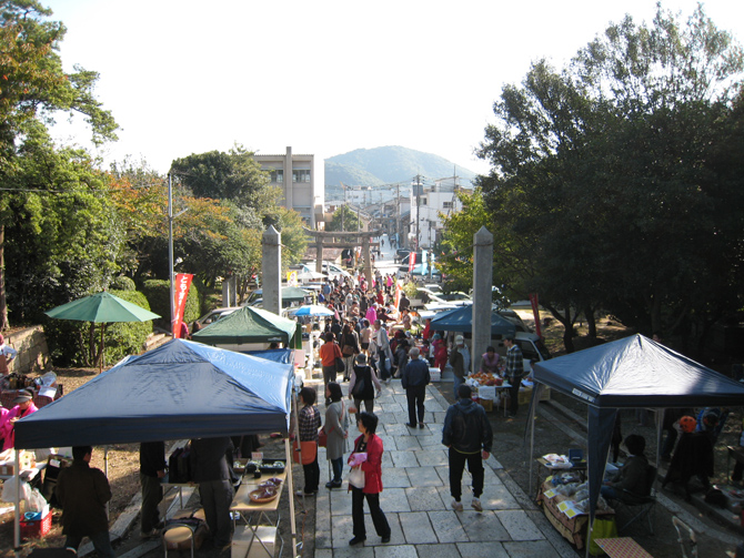 とも・潮待ち軽トラ市