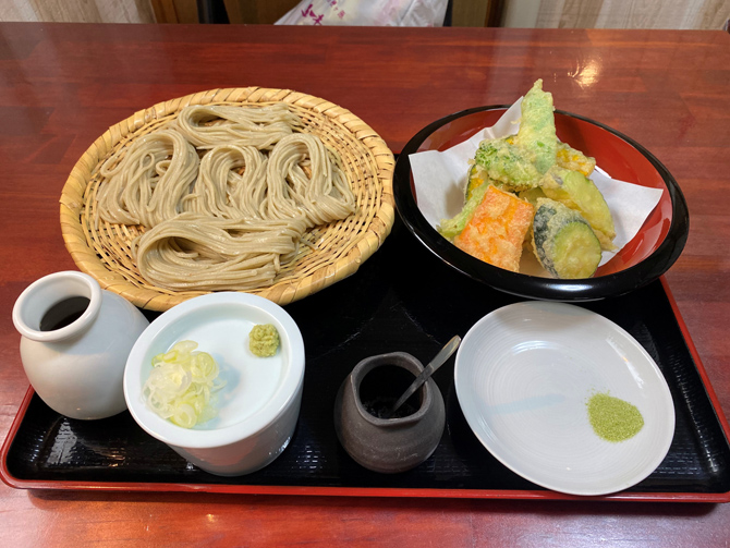 戸隠二葉屋 葉隠