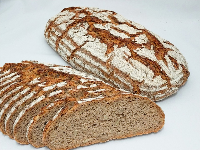 ホーフベッカライ エーデッガー・タックス