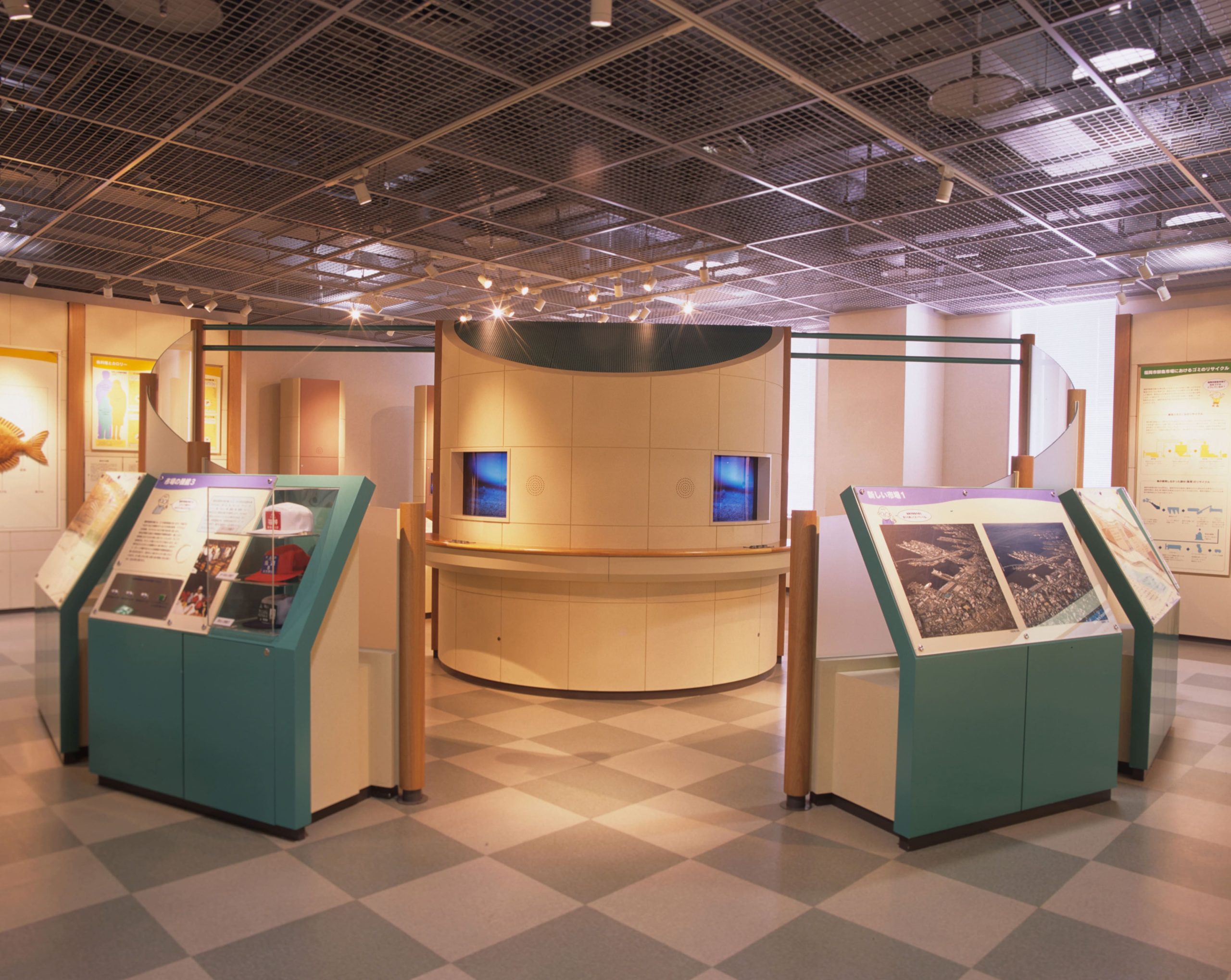 福岡市鮮魚市場市場会館