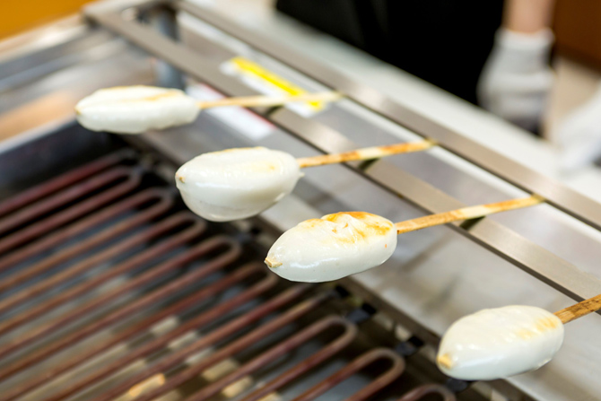 鐘崎総本店 笹かま館