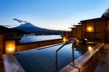 【2026】富士山が見える宿11選！部屋や露天風呂から絶景を堪能＜山梨・静岡＞