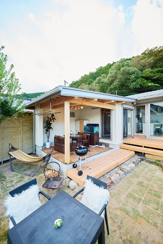 一棟貸しの海辺の宿 窮楽通楽