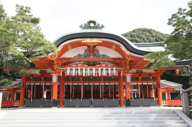 【京都】伏見稲荷大社の見どころ＆まわり方を紹介！千本鳥居や本殿、周辺観光情報も＜2026＞