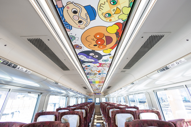 JR四国「高徳線うずしおアンパンマン列車」