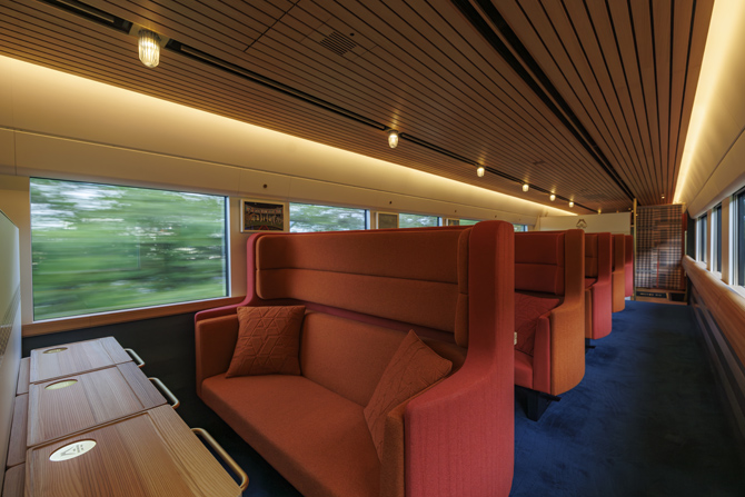 JR九州 特急「かんぱち・いちろく」