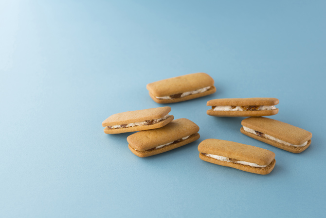 Frau Atsuko Kayashina