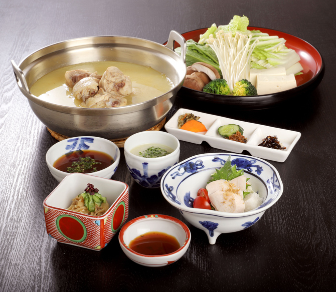 博多水だき 新三浦 天神店