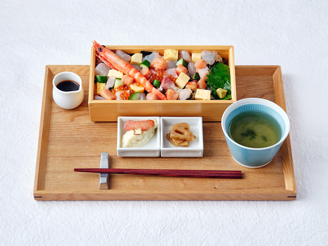 やまや総本店 白金小径