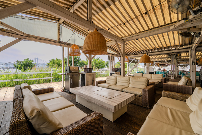 THE BBQ BEACH in TOYOSU