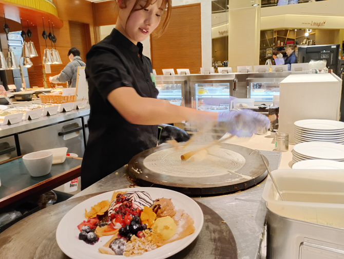 THE PLATINUM ルクア大阪