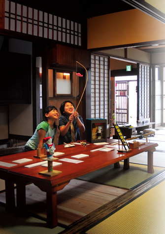 奈良町からくりおもちゃ館