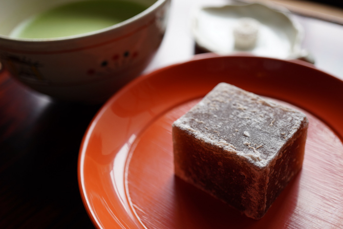 萬御菓子誂處 樫舎