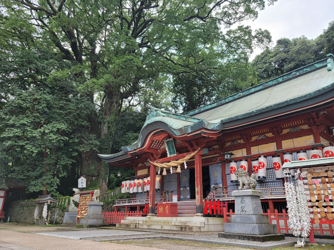八幡朝見神社