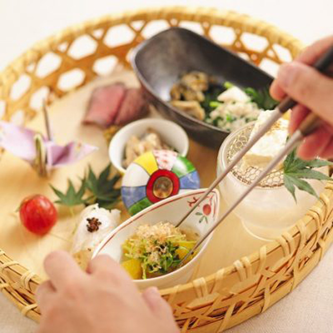 おばんざい・炙り焼き・酒 菜なKITTE丸の内店