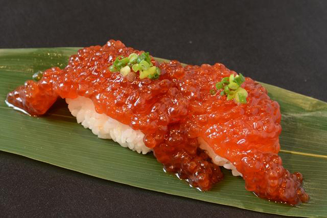 回転寿司 根室花まる KITTE丸の内店