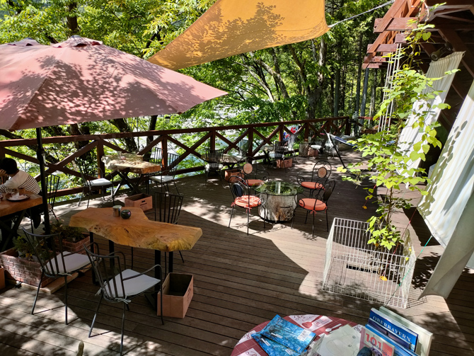 Deck Cafe Bitte