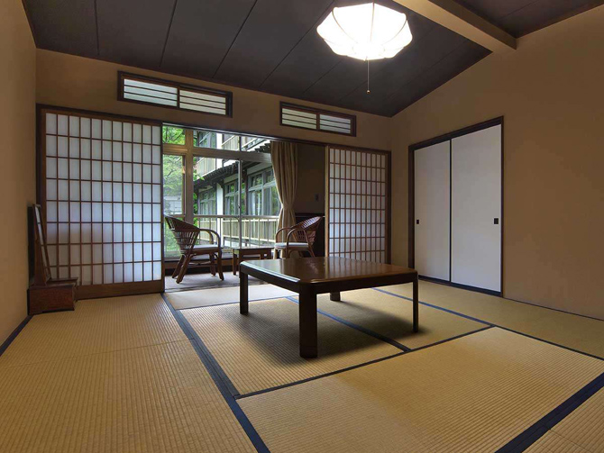 積善館 本館