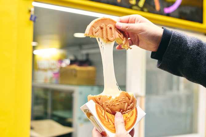 大王チーズ10円パン 新大久保イケメン通り店