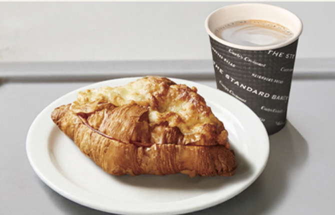 Curly’s Croissant TOKYO BAKE STAND