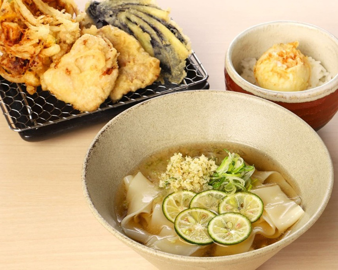 天婦羅きしめん たもん 中日ビル店